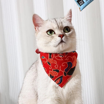 PetChic 🐶🧣 – Adjustable Dog & Cat Bandana Collar
